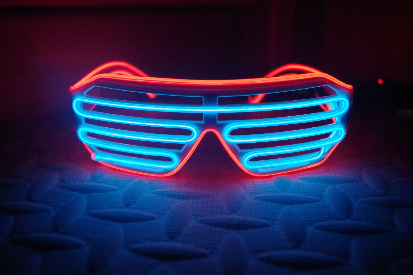 Haz de luz LED de utilidad Guantes intermitente Rave Dedo hasta Iluminación Fiesta Glow Trabajo UK