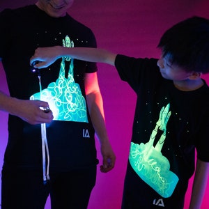 Illuminated Apparel Childrens Interactive Glow T-shirt Rocket Blast Off image 5