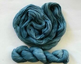 BALANCE handgefärbt NATUR PUR Merino extrafein/Tencel (Euro/kg) Atelier Zitrone blau melange   Strickgarn seidig superweich