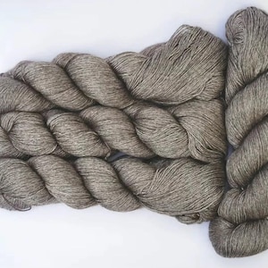 100 g YAK SILK YETI brown mottled (215 Euro/kg) Lace Ajour fine fiber knitting Ajour Lace scarves knitting yarn