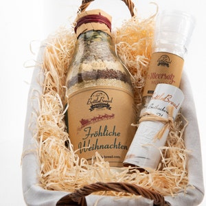 Bottlebread Geschenkkorb mit Salzmühle personalisierbares Etikett Bild 6