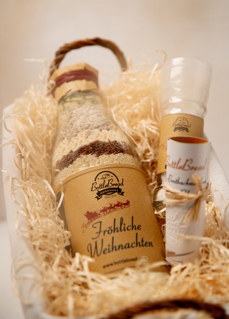 Bottlebread Geschenkkorb mit Salzmühle personalisierbares Etikett Bild 8