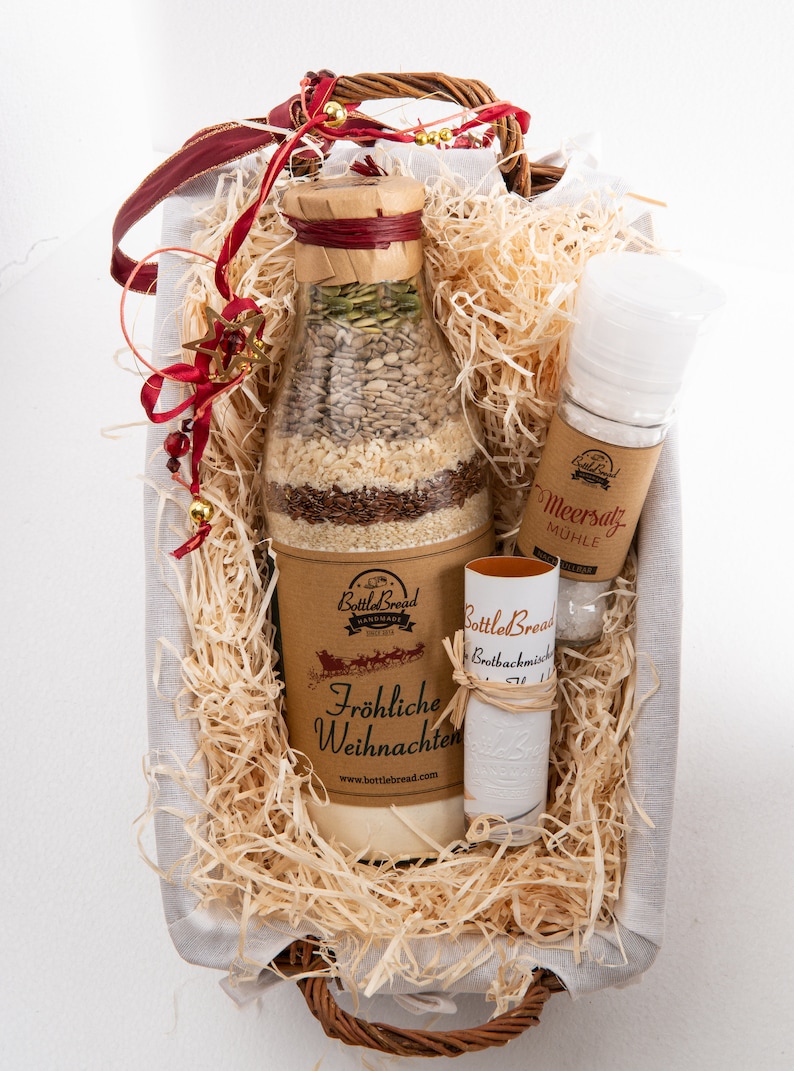 Bottlebread Geschenkkorb mit Salzmühle personalisierbares Etikett Bild 9