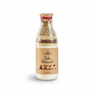 Könnte beinhalten: Eine Glasflasche gefüllt mit Zutaten zum Backen, beschriftet mit "Bottle Bread" und "Frohe Weihnachten!" mit einem festlichen Weihnachtsdesign.