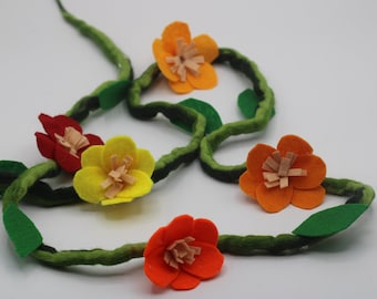 Flower garland, felt flower garland, felt flowers, felted garland, garland, flower decoration, flower garland, felt,