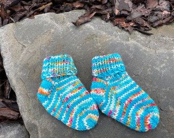 maat 18, dikke, handgebreide babysokjes van handgeverfd sokkengaren, 8-voudig, frisse, kleurrijke kleurenmix