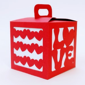 SVG taglia file CUORI modello di scatola di favore Scatola di AMORE Buon San Valentino Cricut Silhouette Cameo Taglio laser Fratello Festa della mamma scatola regalo svg