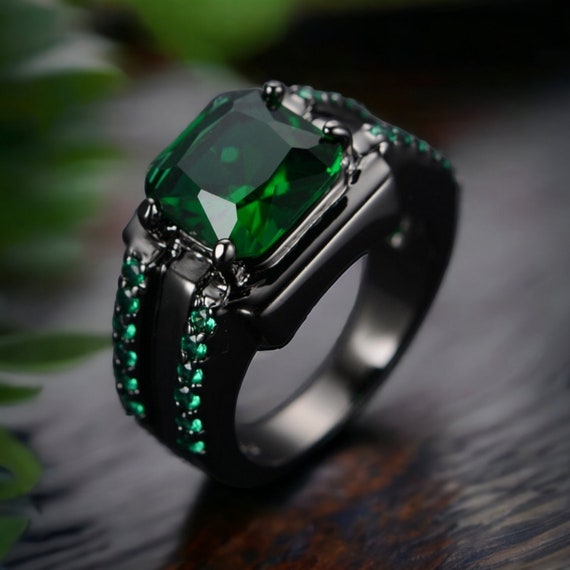 Handmade Emerald Sterling Silver Ring: Engraved May Birthstone