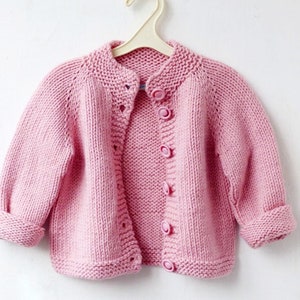 Knitting Pattern - The Pouder Cardigan (top-down). Sizes: 3-4 (5-6) 7-8 (9-10) 11-12 years. Download PDF in English