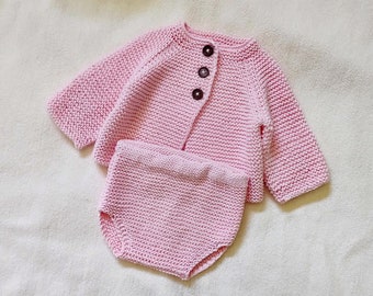 Knitting Pattern - Kiki baby set, cardigan and diaper cover. Sizes: 0-3 (3-6) 6-12 (12-24) months. Download PDF in English