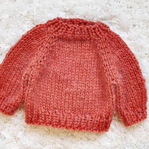 Knitting Pattern - The Cozy Baby Sweater (top-down). Sizes: 0-3 (3-6) 6-12 (12-24) months. Download PDF in English