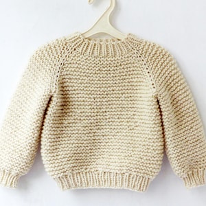 Knitting Pattern - The Mere Pullover (seamless). Sizes: 3-4 (5-6) 7-8 (9-10) 11-12 years. Download PDF in English