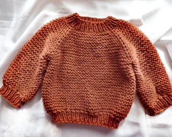 Knitting Pattern - The Mere Baby Pullover (top-down). Sizes: 0-3 (3-6) 6-12 (12-24) months. Download PDF in English