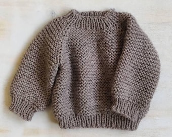 Mere Baby Pullover Knitting Pattern PDF (EN) | Seamless Top-Down Raglan Sweater | 0–24 Months