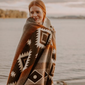 Alpaca wool blanket in Queen Size | Reversible Aztec Throw Blanket with Native Design | Southwestern Blanket Boho | Large Navajo Blanket