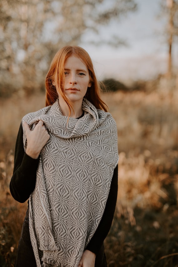 Oversized 2024 cream scarf