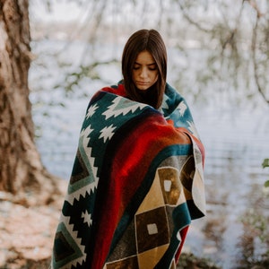 Alpaca wool blanket in Queen Size | Reversible Aztec Throw Blanket with Native Design | Southwestern Blanket Boho | Navajo Blanket Style