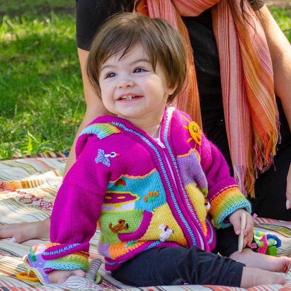 Pull en laine pour enfant avec détails brodés - Pull filette - Tricot bébé - kids animal jacket - baby pink cardigan - toddler gift