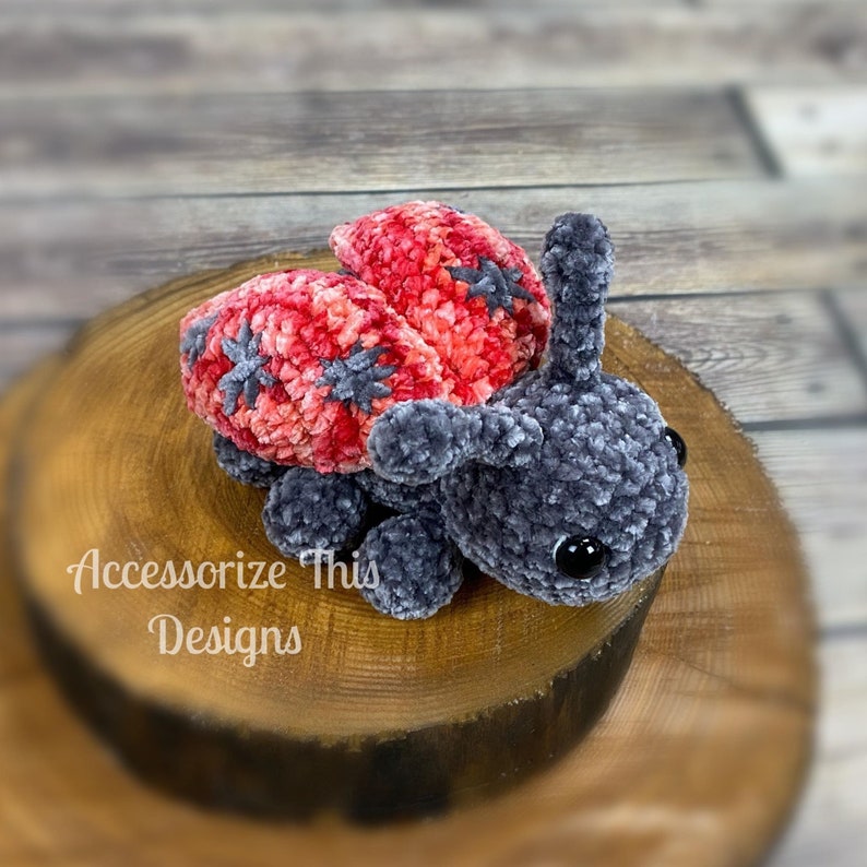 Crochet Pattern: Pocket Pal Ladybug / Insect / Bug/ Amigurumi/ Stuffy/ Softie/ Animal image 1