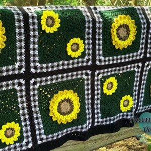 Modern Sunflower Plaid Blanket Crochet Pattern/ Throw / Textured / Colourwork / Flowers / Squares / Summer image 2