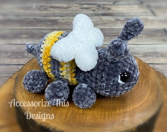 Crochet Pattern: Pocket Pal Bee / Insect / Bug/ Amigurumi/ Stuffy/ Softie/ Animal