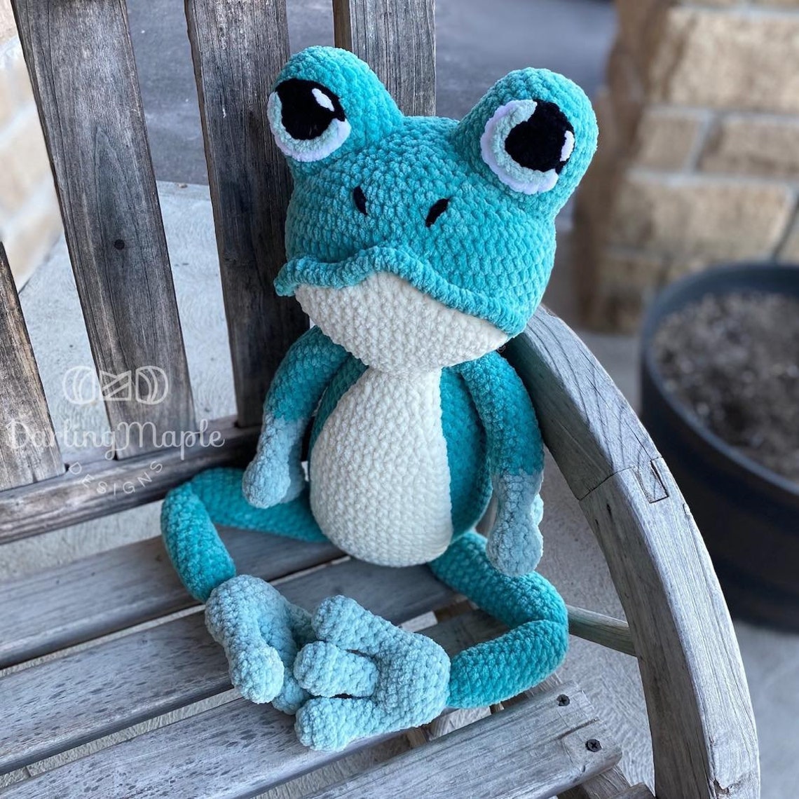 Cuddle Frog PDF Frog Crochet Pattern.
