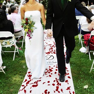 Red Roses Aisle Runner, Custom Aisle Runner, Wedding Ideas, Wedding Decor, Rose Wedding, Wedding Gift, Wedding Ceremony, Big Red Roses image 1