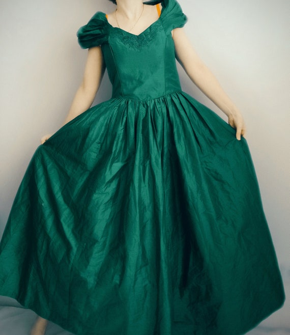 beautiful silk bootle green Laura Ashley dress wi… - image 5