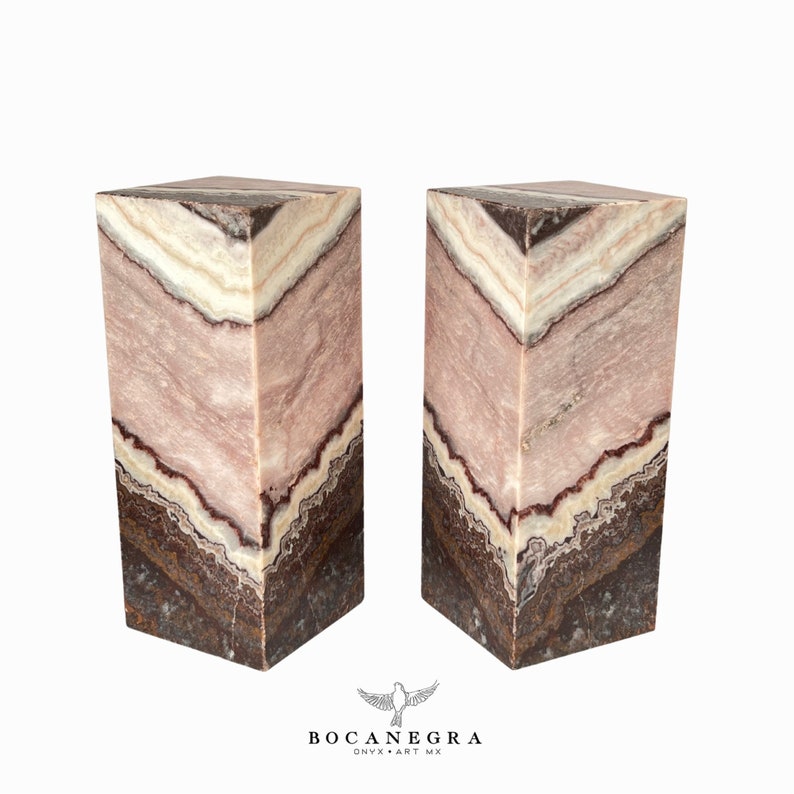 Handcrafted Natural Onyx Table Lamp – Rustic Accent Light image 8