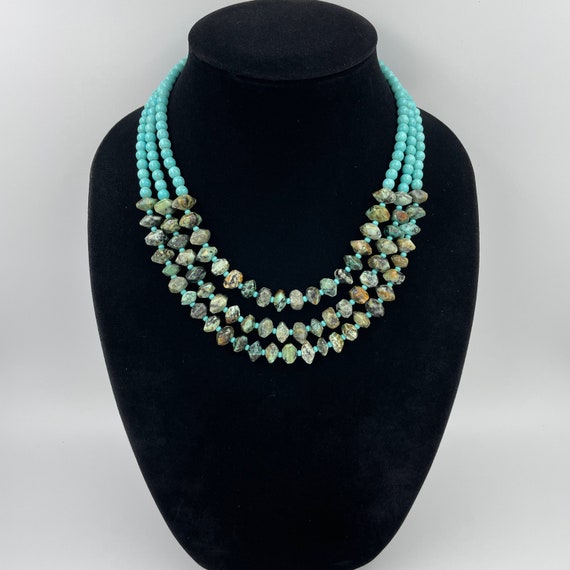 Kiszu チャンキービブステートメントネックレス マルチレイヤー アップグレード トレンディシードビーズ クラスターカラー チョーカーネックレス レディース ブルーターコイズ マルチレイヤーネックレス、チャンキービーズ