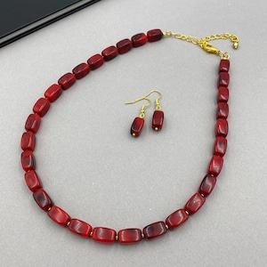 Deep Red Single Strand Beaded Necklace, Bold Minimalist Jewelry, Gift for Her, Everyday Wear, Birthday or Party Accessory, Fall Jewelry |8