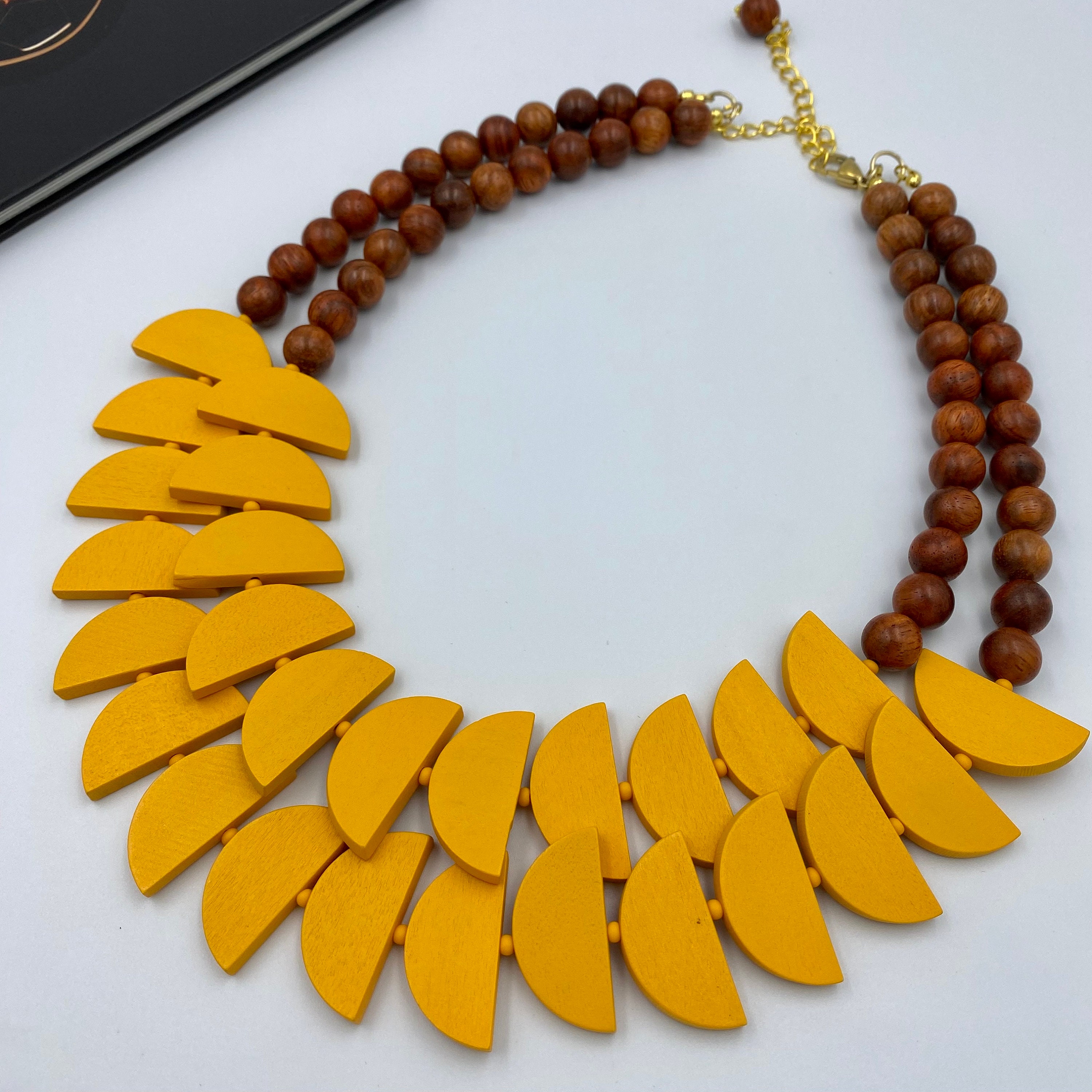 ボヘミアンシック ヴィンテージのマルチストランド木製ビーズ