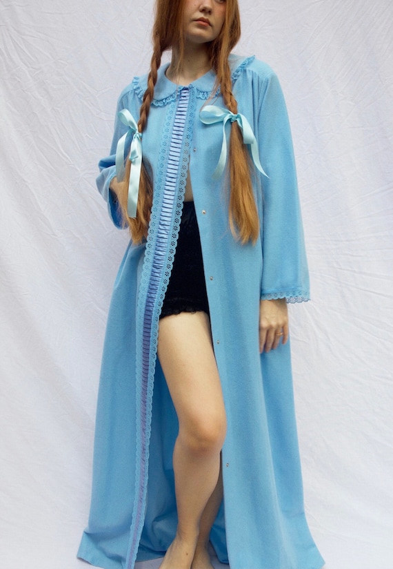 80s powder blue house coat Gem