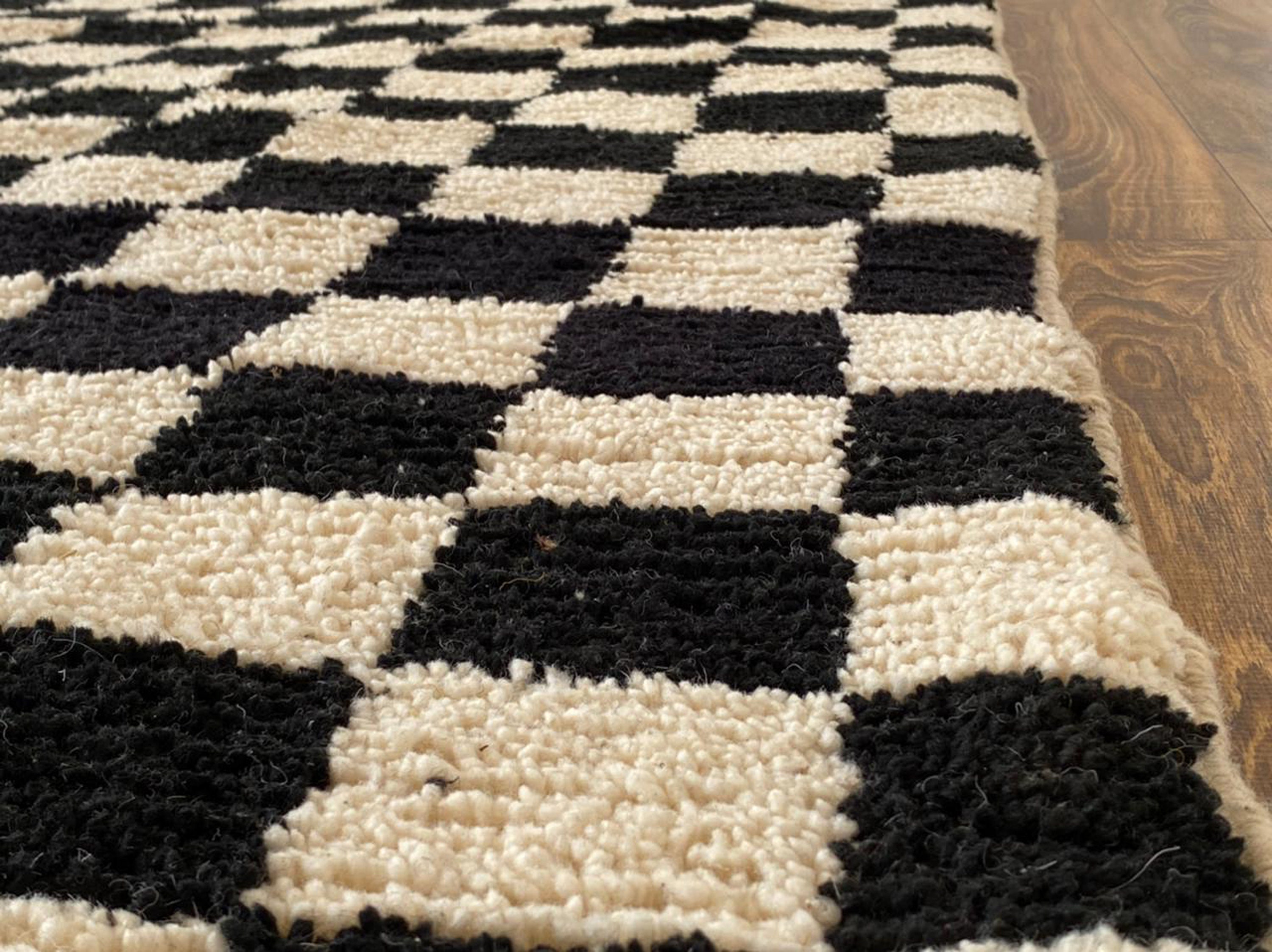 checkered rug dining room