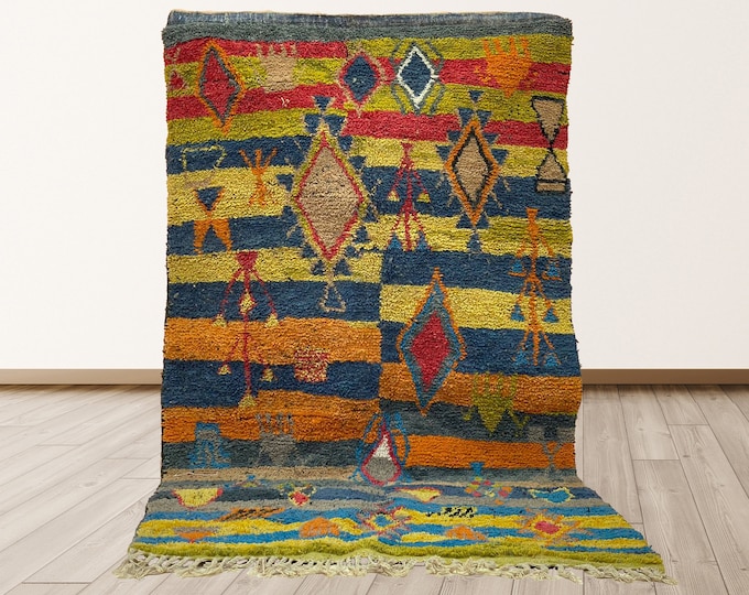 Moroccan Handmade Area Rug: Custom Boho Decor.