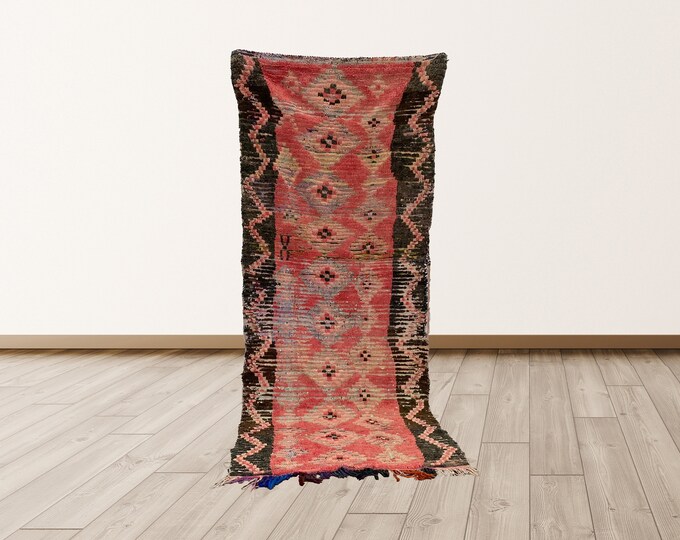 3x8 ft decorative Rug, Vintage  rug, Area Moroccan Berber rug, Morrocan woven wool rug.