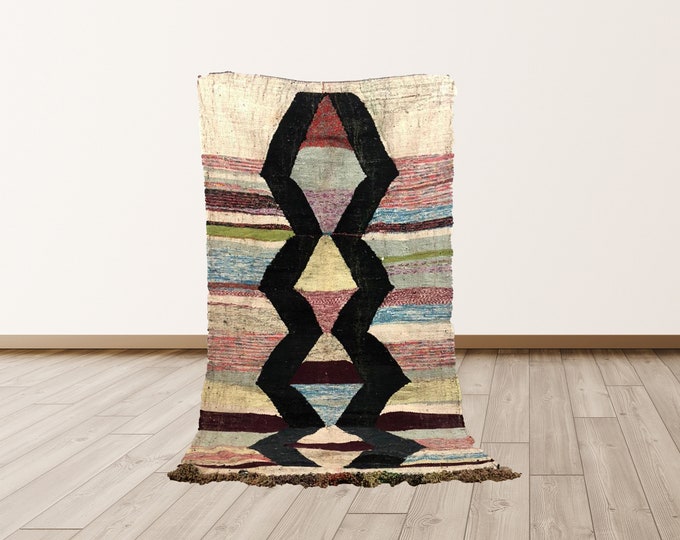 Boucherouite Moroccan Kilim rug 4x7 ft ! Vintage area rug.