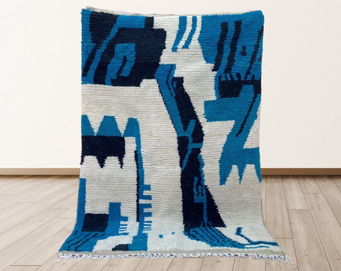Personalized Moroccan Berber Rug: Custom Wool Design for Modern Interiors.