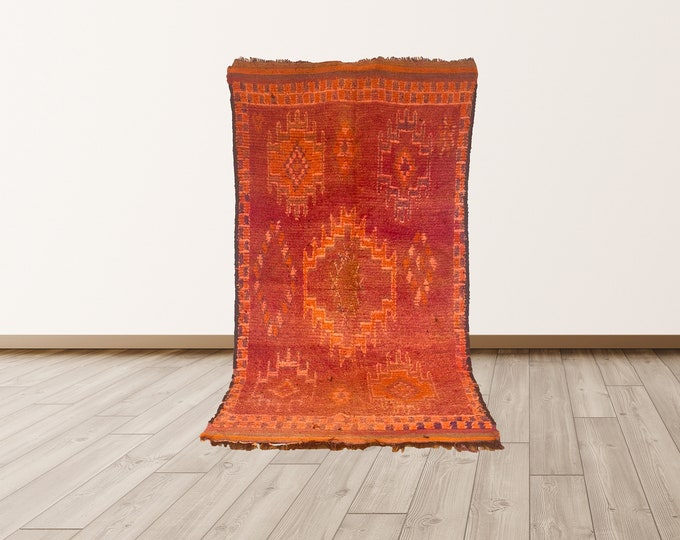 5x10 large Moroccan red vintage rug !