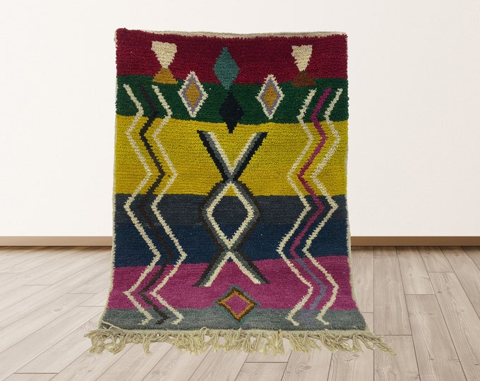 Handmade Moroccan Wool Area Rug: Custom Home Decor.