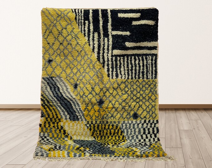 Moroccan Rug: Personalized Wool Design Rug for Modern Decor.
