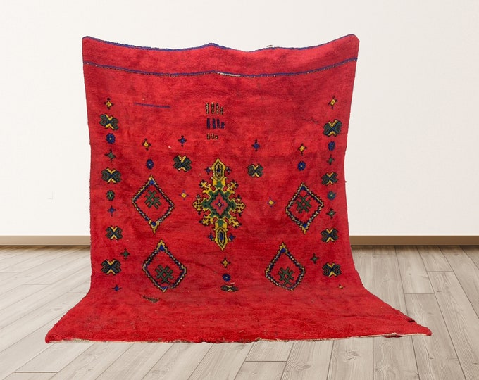 7x9 ft Moroccan Soft Wool Berber Vintage Rug, Azilal Berber Vintage Rug.