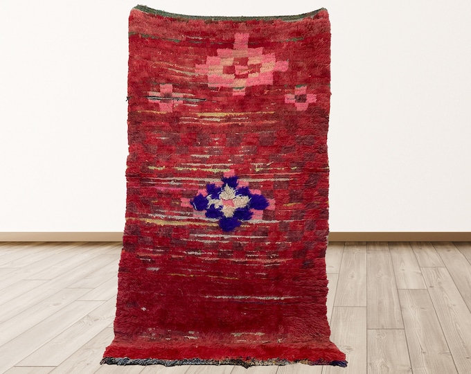 Moroccan Vintage Berber 3x5 feet rug.