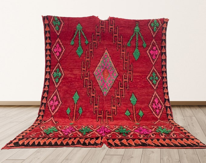 5x7 feet Bedroom vintage area Rug, Boho Area Rug, woven Rug, Moroccan Wool Rug.