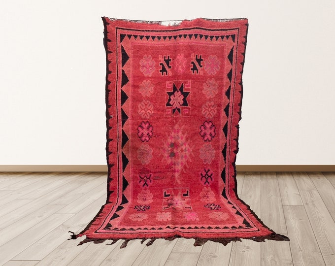 9x5 ft Azilal Moroccan Boho Vintage Berber area rugs.