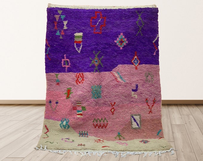 Moroccan Handmade Area Rug: Custom Wool Bohemian Decor.
