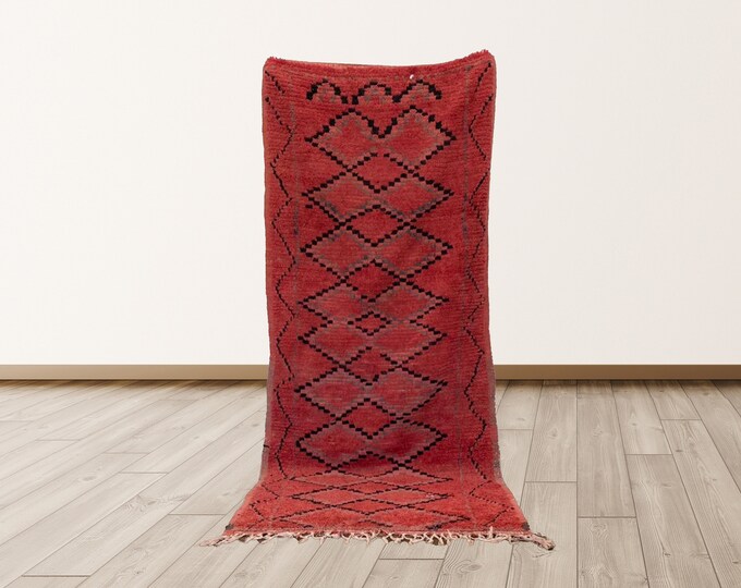 3x8 ft Morrocan soft wool rug area.