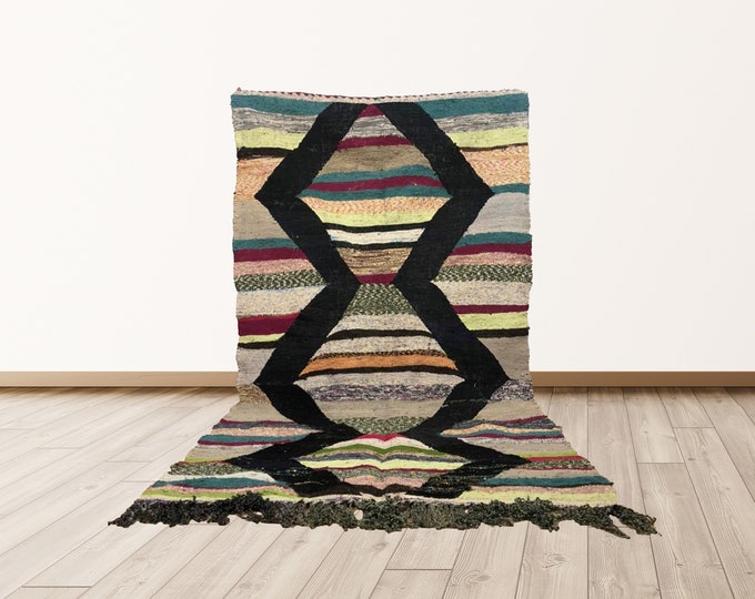 Boucherouite Moroccan Kilim rug 4x7 ft ! Vintage area rug.