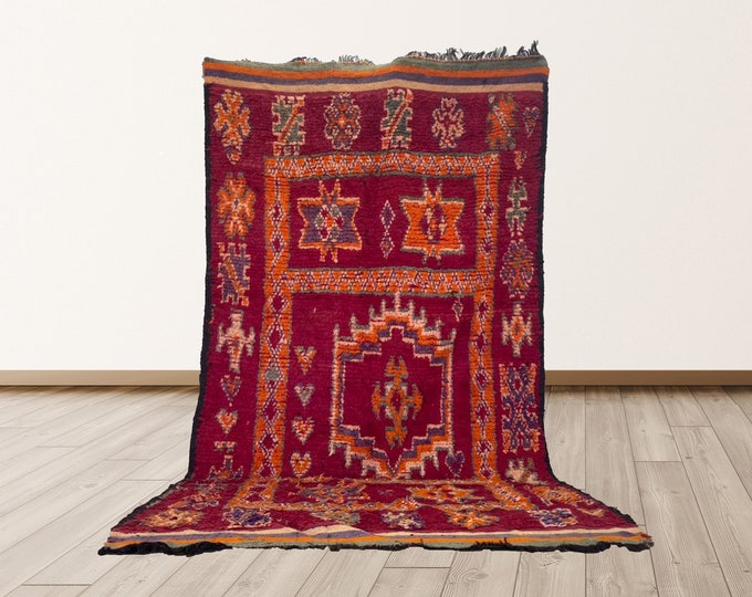 Boujad Azilal 5x10 ft Morrocan Boho Vintage Berber area rug.
