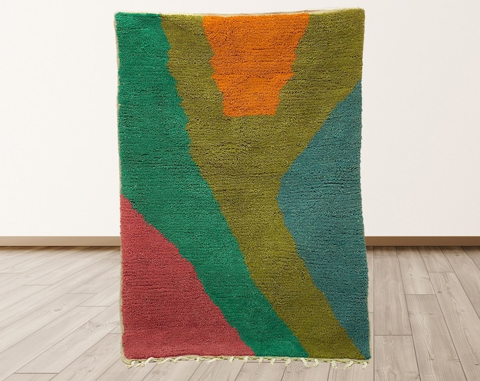 Abstract colorful Moroccan rug: Berber wool area rugs.
